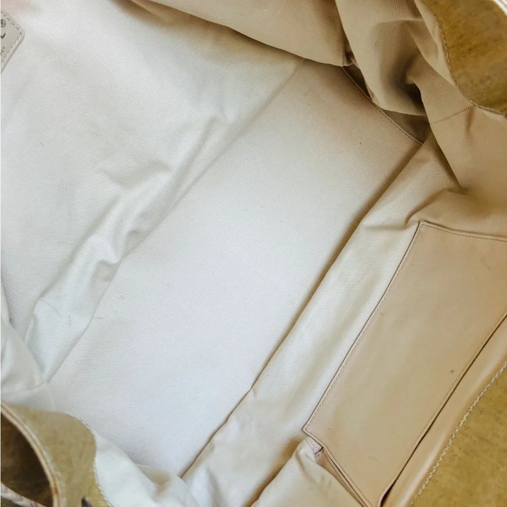 🌸 Rare!! Chanel Limited Edition 2008 Cruise Yacht Coated Canvas tote bag🌸 - Picture 12 of 15